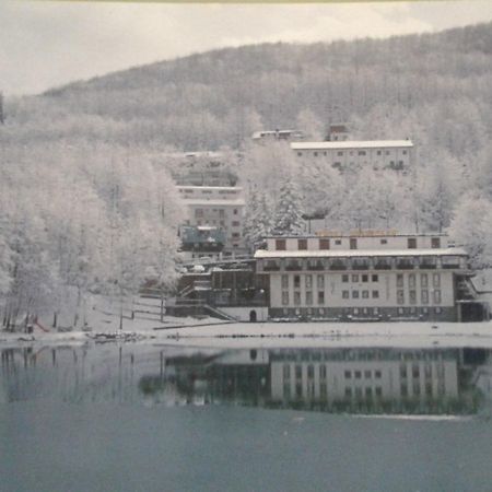Hotel Cristallo チェッレート・ラーギ エクステリア 写真