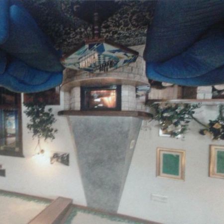 Hotel Cristallo チェッレート・ラーギ エクステリア 写真