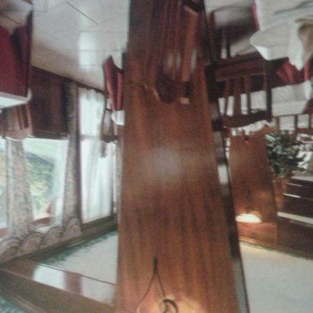 Hotel Cristallo チェッレート・ラーギ エクステリア 写真